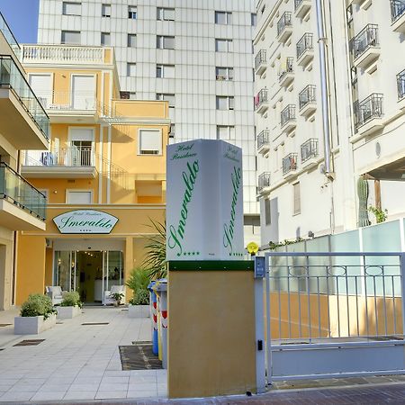 Residence Suite Smeraldo Riccione Exteriér fotografie