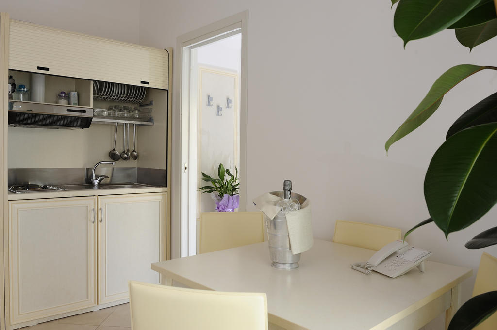 Residence Suite Smeraldo Riccione Pokoj fotografie