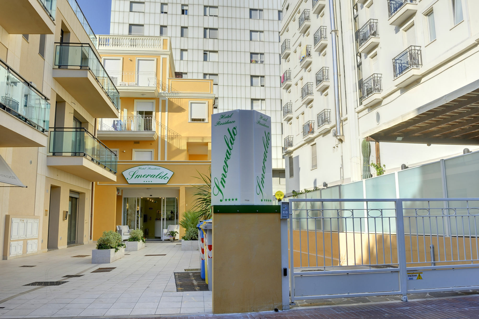 Residence Suite Smeraldo Riccione Exteriér fotografie