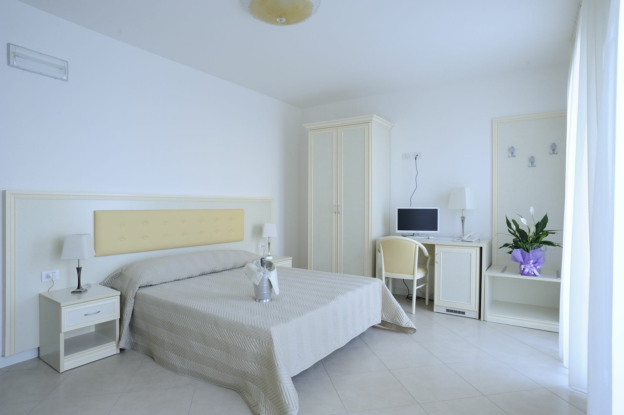 Residence Suite Smeraldo Riccione Exteriér fotografie